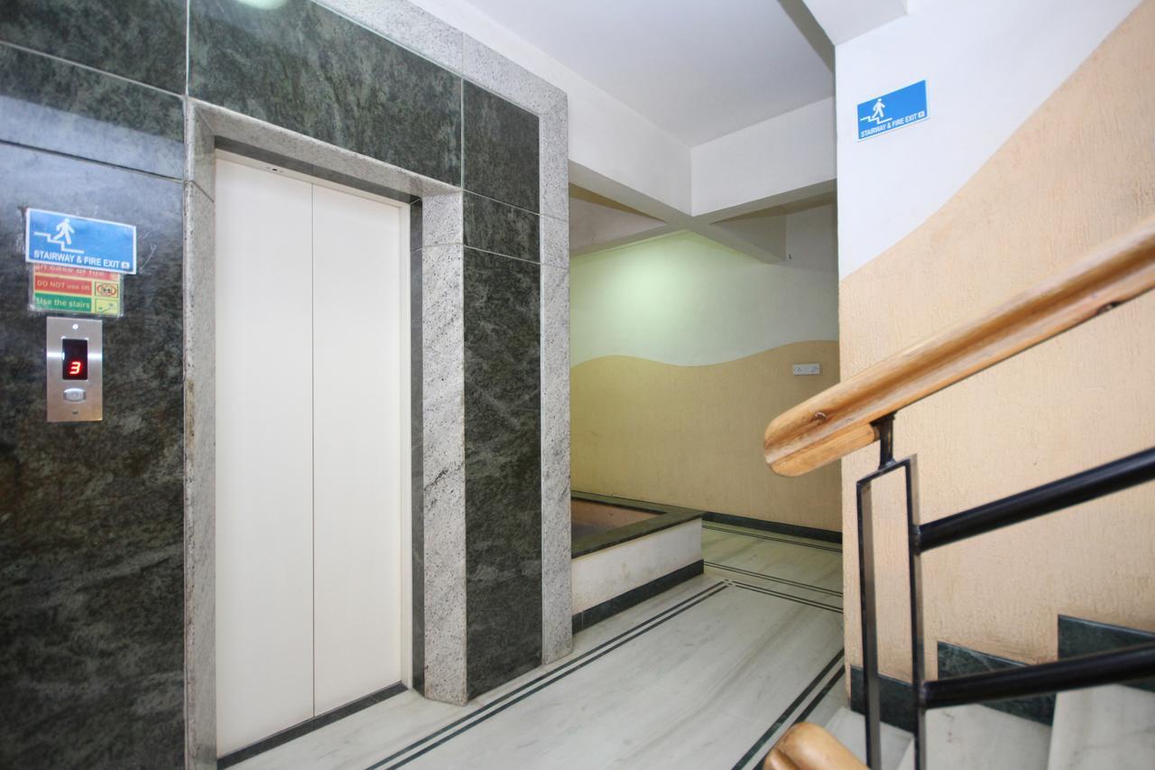 Oyo 5934 Lokaz Hotel Bangalore Exterior foto